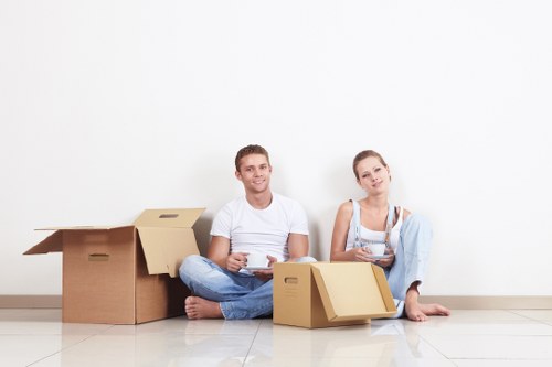 Truck hire option for residential and commercial removals in Edgware